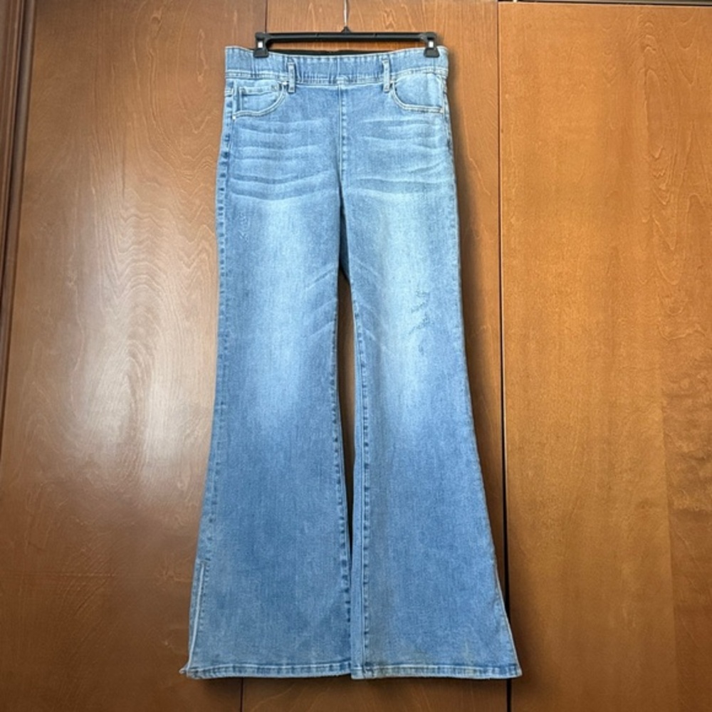Risen Jeans Pull On Wide Flare Leg NWOT